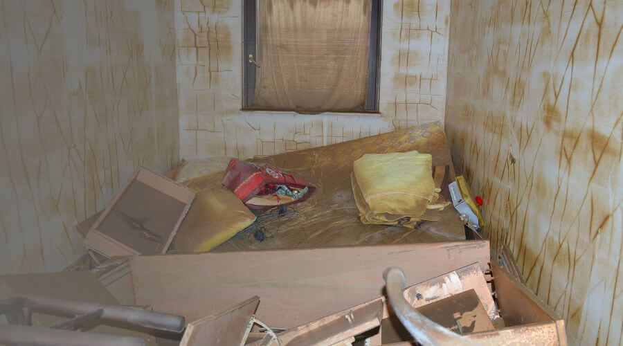 Why choose water damage restoration service for emergency water extraction services in Phoenixe